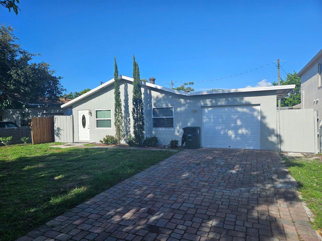6420 N DIXIE Highway, Boca Raton, FL 33487