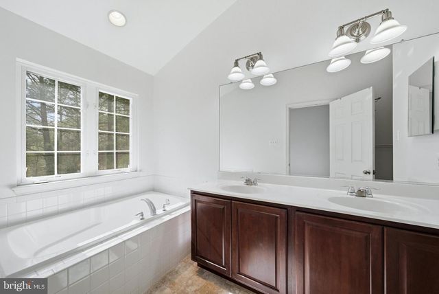 45425 MONTEREY LN, California, MD 20619