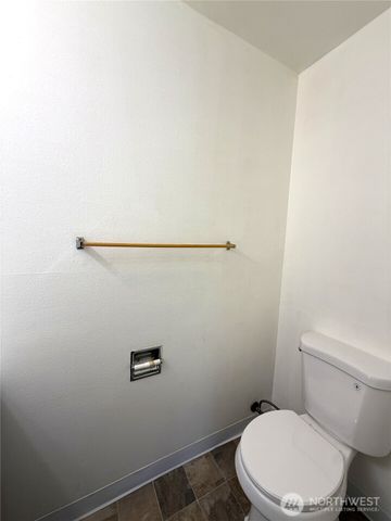 555 Sunset Avenue NE, Ocean Shores, WA 98569