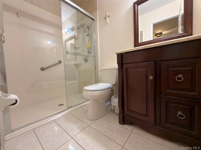 3 Primrose Lane 3, North Babylon, NY 11703