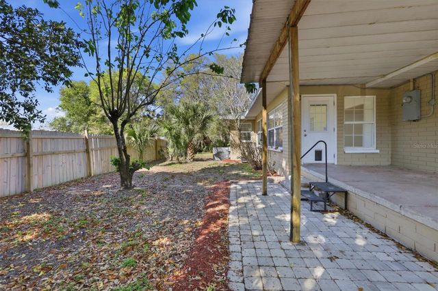 1530 E MINNESOTA AVENUE, Deland, FL 32724