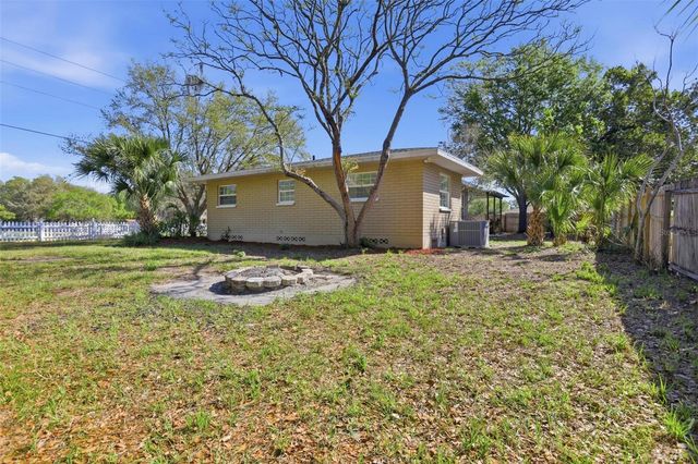 1530 E MINNESOTA AVENUE, Deland, FL 32724