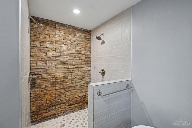 2004 Crest Road, Forest Park, OH 45240