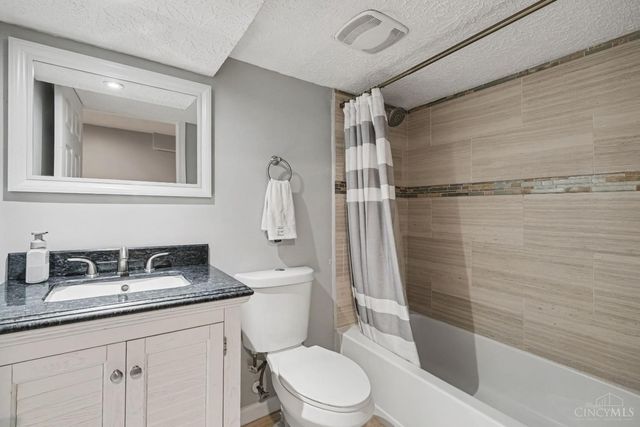 2004 Crest Road, Forest Park, OH 45240