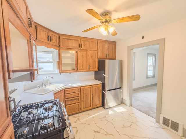 707 Burns Street, Essexville, MI 48732