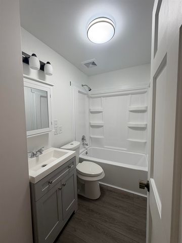 707 Burns Street, Essexville, MI 48732