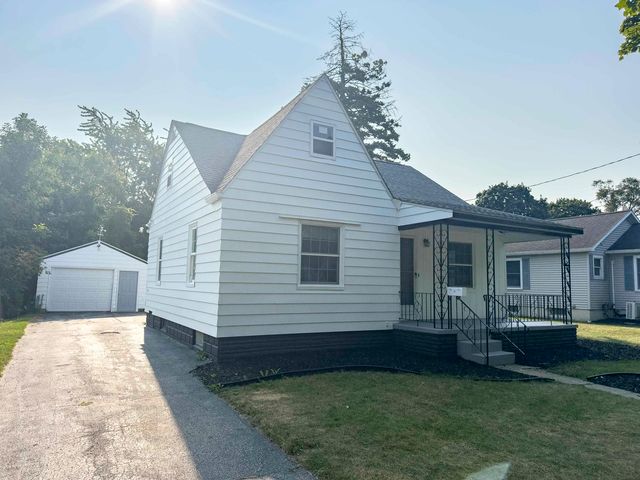 707 Burns Street, Essexville, MI 48732