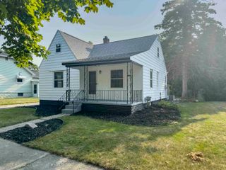 707 Burns Street, Essexville, MI 48732