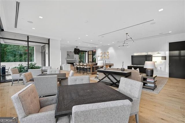 2520 Peachtree Road NW 903, Atlanta, GA 30305