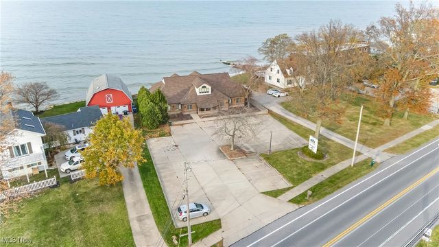 4259 E Lake Road, Sheffield Lake, OH 44054