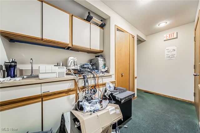 4259 E Lake Road, Sheffield Lake, OH 44054