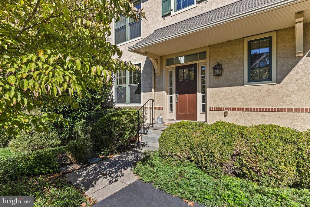 201 SAUL LN, MEDIA, PA 19063 — exterior