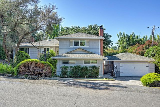 7634 Woodglen Dr, Fair Oaks, CA 95628