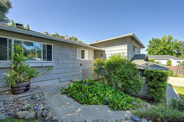 7634 Woodglen Dr, Fair Oaks, CA 95628