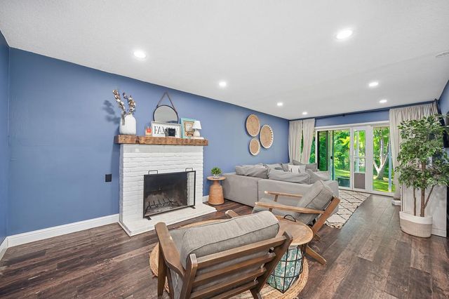 7634 Woodglen Dr, Fair Oaks, CA 95628