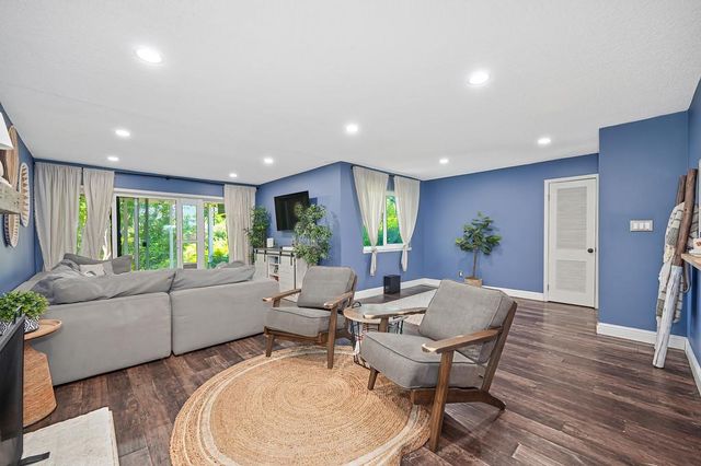 7634 Woodglen Dr, Fair Oaks, CA 95628