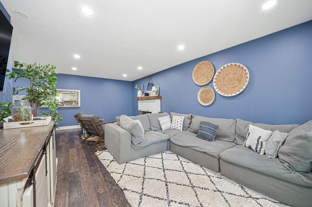 7634 Woodglen Dr, Fair Oaks, CA 95628