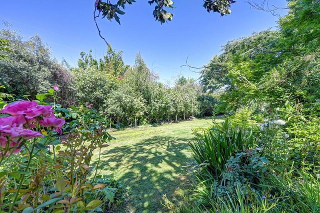 7634 Woodglen Dr, Fair Oaks, CA 95628