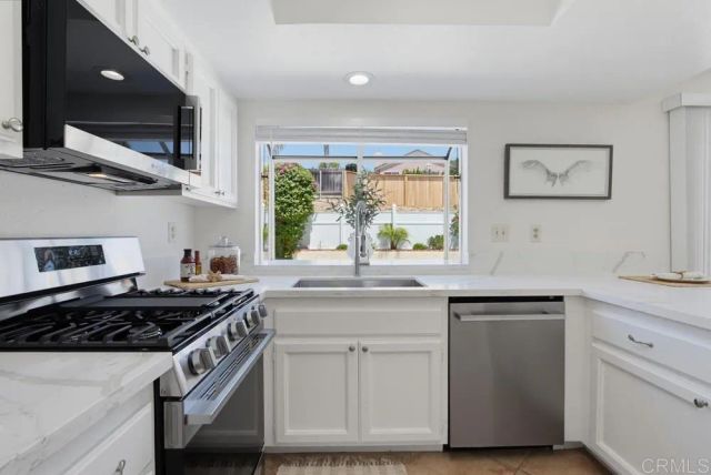 3444 Meadow View Drive, Oceanside, CA 92058