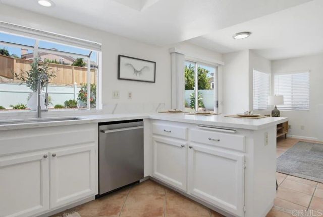 3444 Meadow View Drive, Oceanside, CA 92058