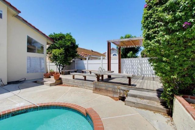 3444 Meadow View Drive, Oceanside, CA 92058