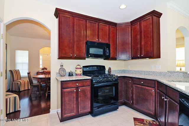 3 Battery Court, Barnegat, NJ 08005