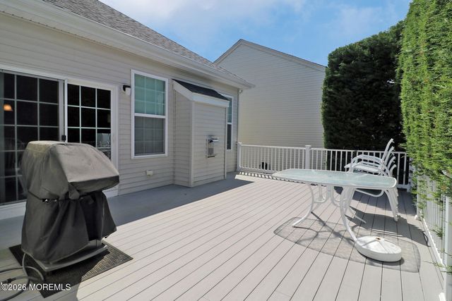 3 Battery Court, Barnegat, NJ 08005