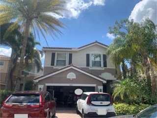 8292 Calabria Lakes Drive, Boynton Beach, FL 33473