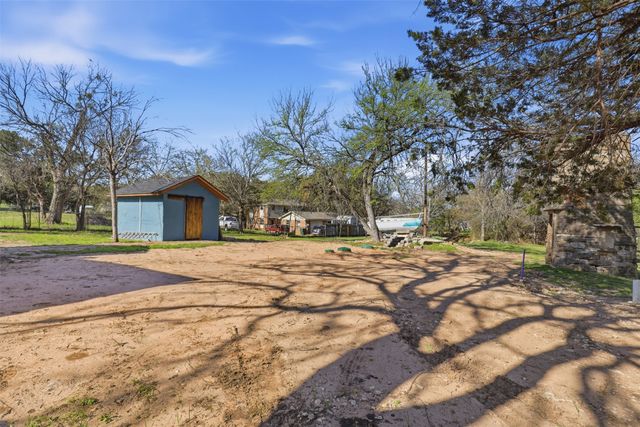 2808 Sky Harbour Drive, Granbury, TX 76049