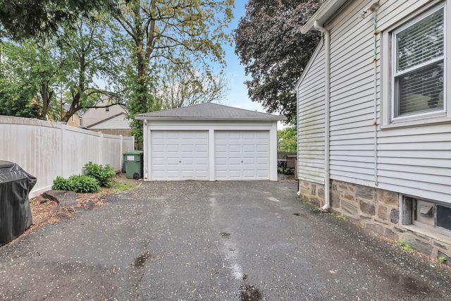 26 Longfellow Avenue, Fairfield, CT 06825