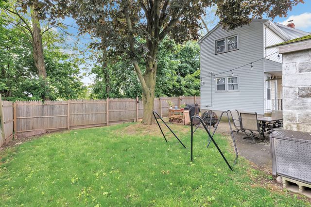 26 Longfellow Avenue, Fairfield, CT 06825