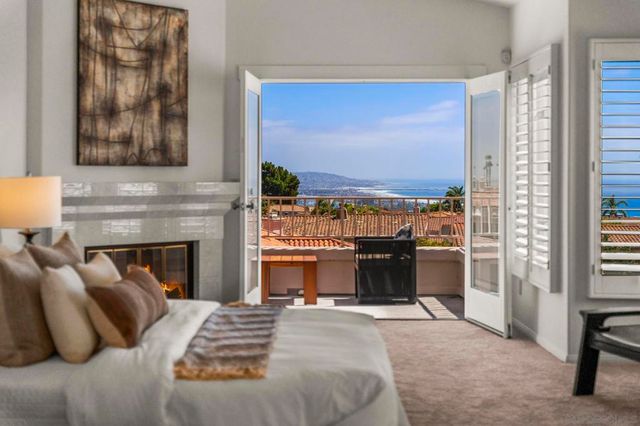 1373 Caminito Halago, La Jolla, CA 92037