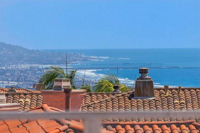 1373 Caminito Halago, La Jolla, CA 92037