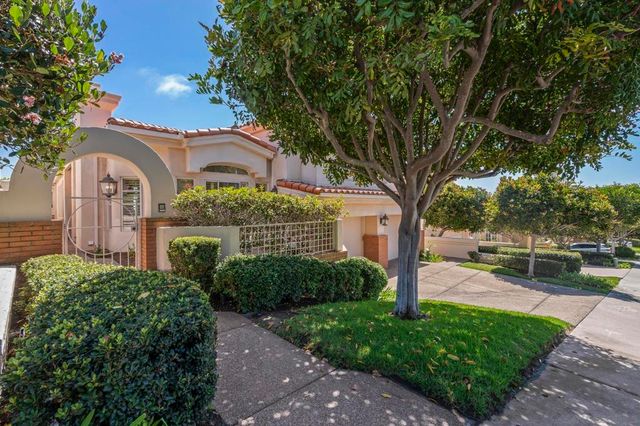 1373 Caminito Halago, La Jolla, CA 92037