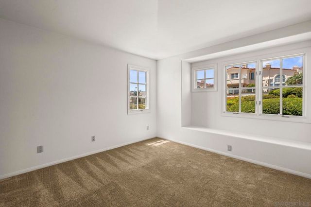 1373 Caminito Halago, La Jolla, CA 92037