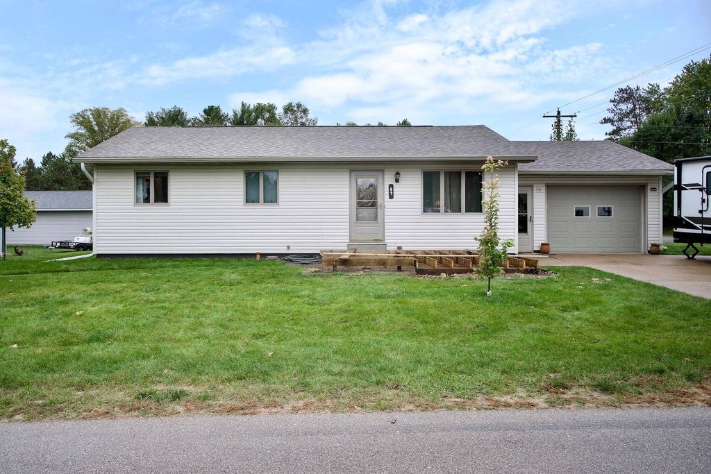 89 W 13th Street, Buffalo City, WI 54622 — exterior