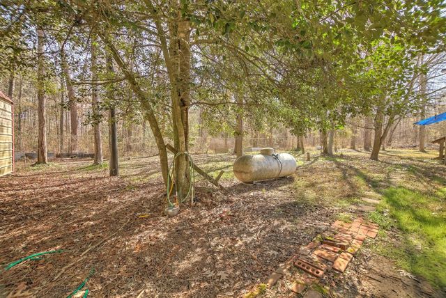 73 County Road 2076, Hull, TX 77564