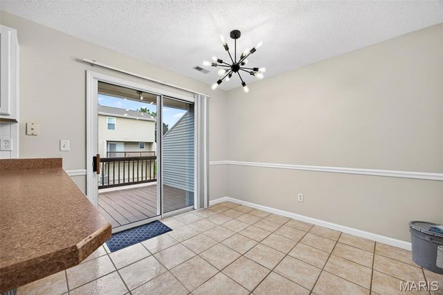 1 Glen Echo Lane 1, St Peters, MO 63303