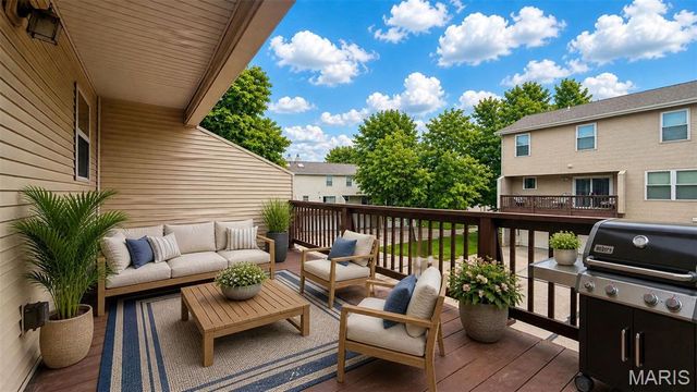 1 Glen Echo Lane 1, St Peters, MO 63303