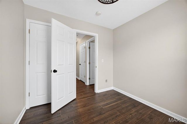1 Glen Echo Lane 1, St Peters, MO 63303