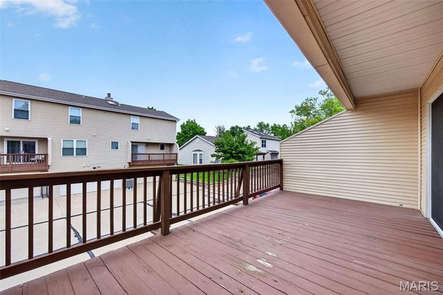 1 Glen Echo Lane 1, St Peters, MO 63303