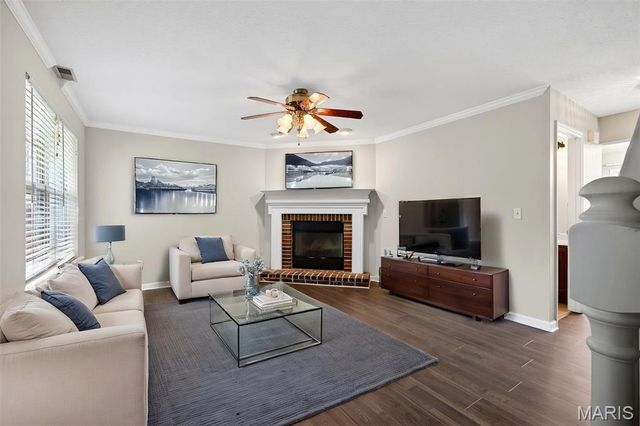 1 Glen Echo Lane 1, St Peters, MO 63303
