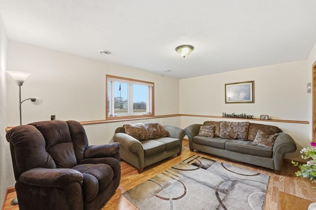 210 Carroll Court, Paynesville, MN 56362