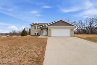 210 Carroll Court, Paynesville, MN 56362