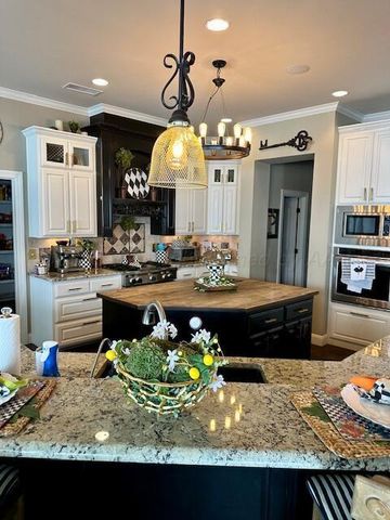 4301 FAIRWAY Drive, Amarillo, TX 79124