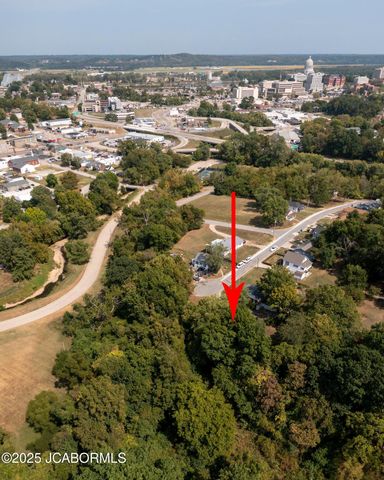 1013 INDIANA AVENUE, Jefferson City, MO 65109