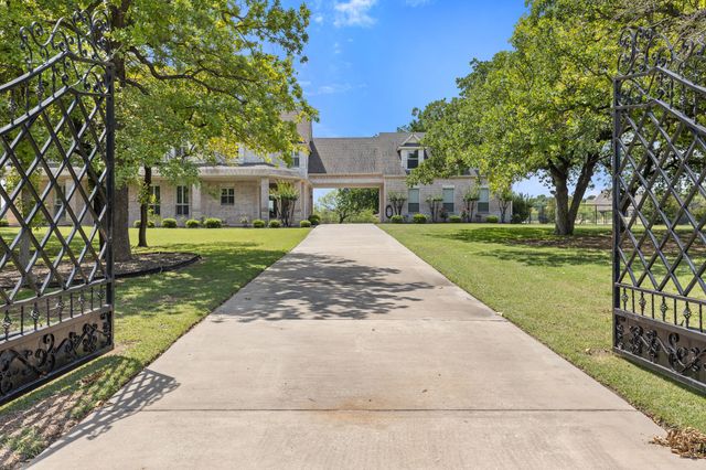 259 King Ranch Court, Fort Worth, TX 76108