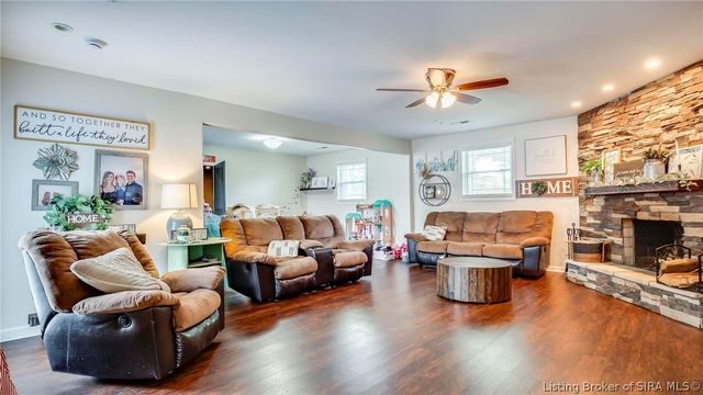 121 Franklin Drive, New Albany, IN 47150