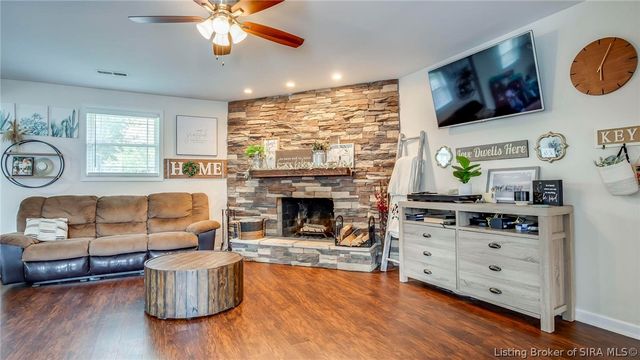 121 Franklin Drive, New Albany, IN 47150