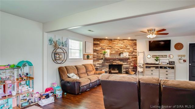 121 Franklin Drive, New Albany, IN 47150